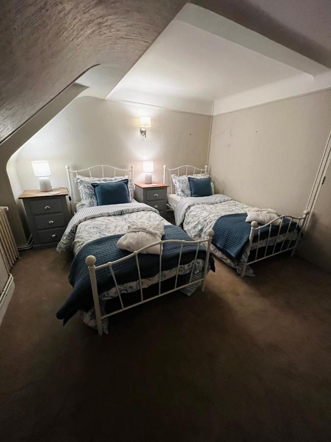 A La Maison - hébergement de luxe Domfront  Esterno foto
